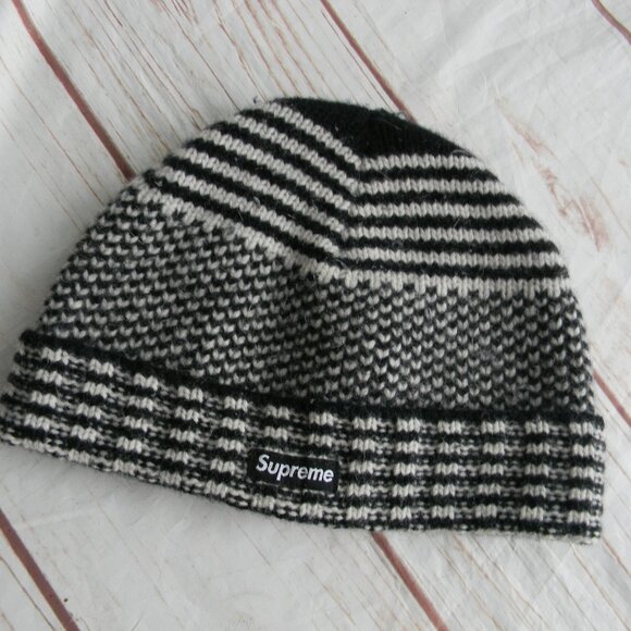 Supreme Lambs Wool BLACK/WHITE MULTI-PATTERN Beanie CAP WINTER UNISEX - Picture 1 of 5